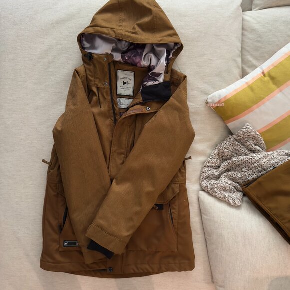 L1 Premium Goods Snowboard Jacket (Size M) - Picture 12 of 15